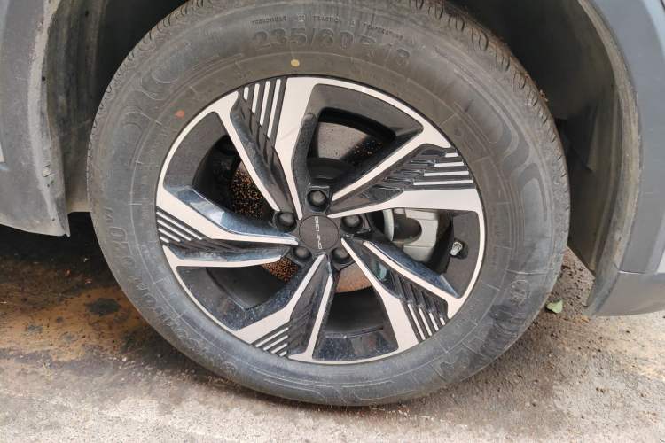 Used BAIC Beijing X7 2023 1.5TD DCT Premium+ Edition Right Front Wheel Hub
