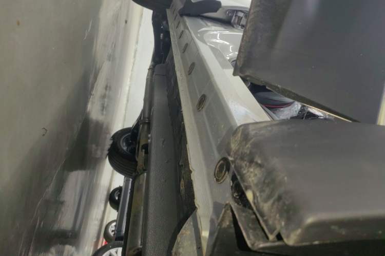 Used BAIC Beijing X7 2023 1.5TD DCT Premium+ Edition Right Side Sill