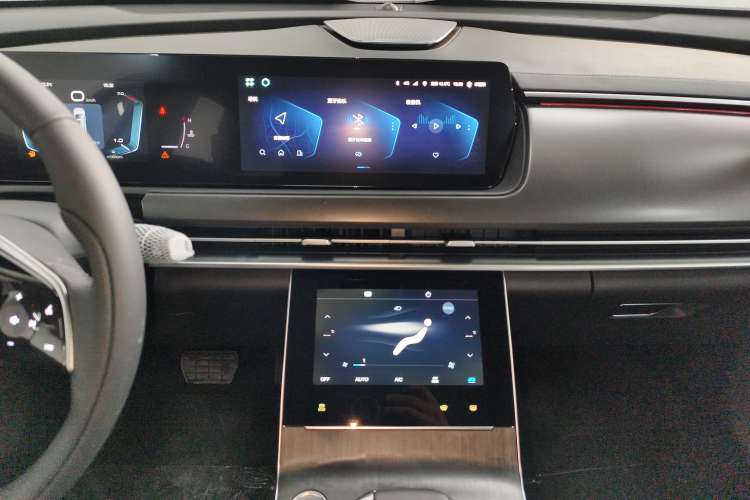 Used BAIC Beijing X7 2023 1.5TD DCT Premium+ Edition Audio And AC Panel