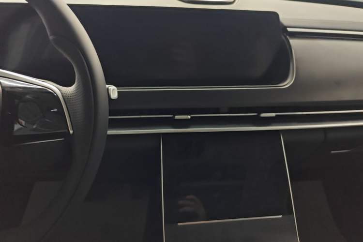 Used BAIC Beijing X7 2023 1.5TD DCT Premium+ Edition Audio And AC Panel