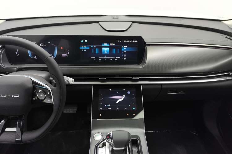 Used BAIC Beijing X7 2023 1.5TD DCT Premium+ Edition Audio And AC Panel