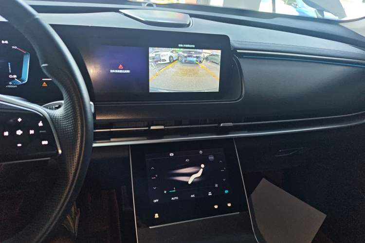 Used BAIC Beijing X7 2023 1.5TD DCT Premium+ Edition Audio And AC Panel