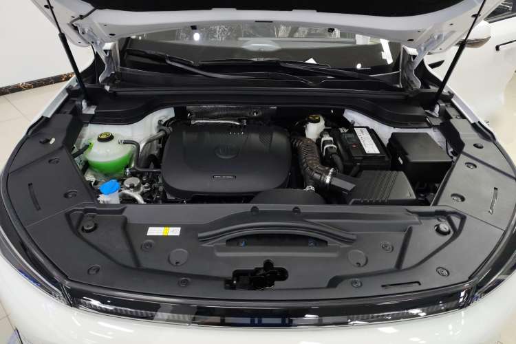 Used BAIC Beijing X7 2023 1.5TD DCT Premium+ Edition Engine Bay