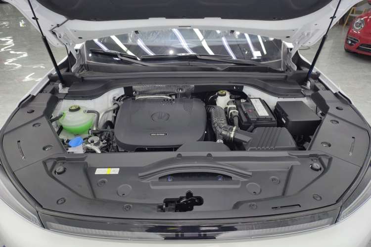 Used BAIC Beijing X7 2023 1.5TD DCT Premium+ Edition Engine Bay