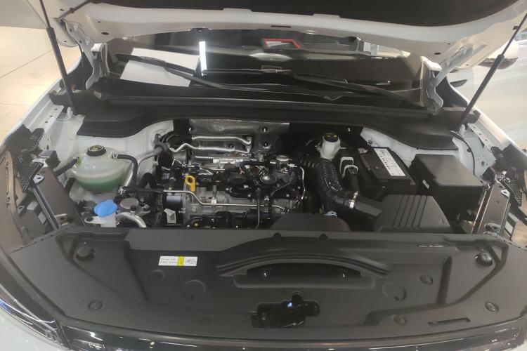 Used BAIC Beijing X7 2023 1.5TD DCT Premium+ Edition Engine Bay