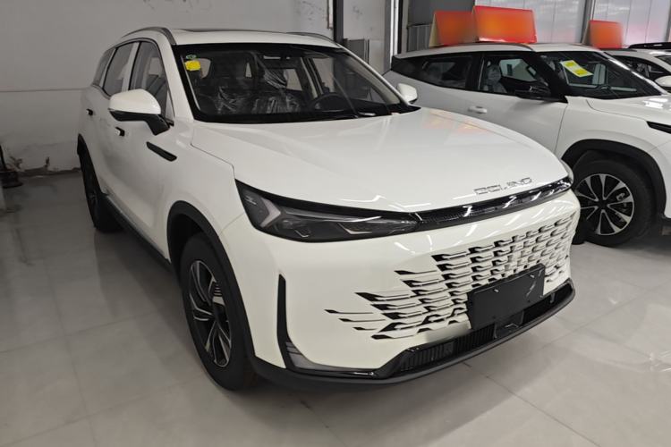 Used BAIC Beijing X7 2023 1.5TD DCT Premium+ Edition Front Right 45 Deg
