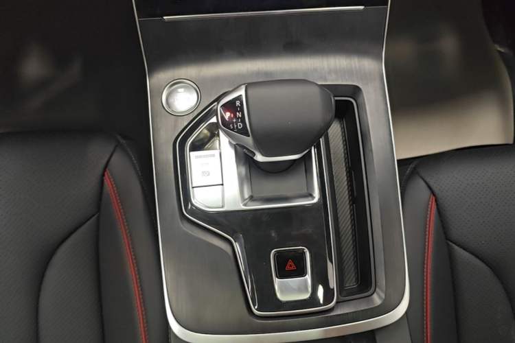 Used BAIC Beijing X7 2023 1.5TD DCT Premium+ Edition Gear Lever