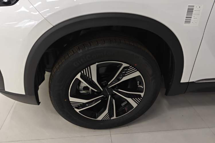 Used BAIC Beijing X7 2023 1.5TD DCT Premium+ Edition Left Front Wheel Hub