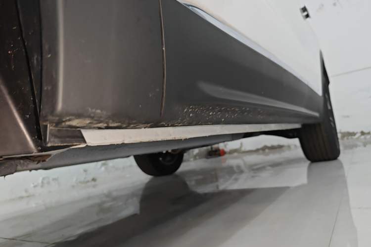 Used BAIC Beijing X7 2023 1.5TD DCT Premium+ Edition Left Side Sill