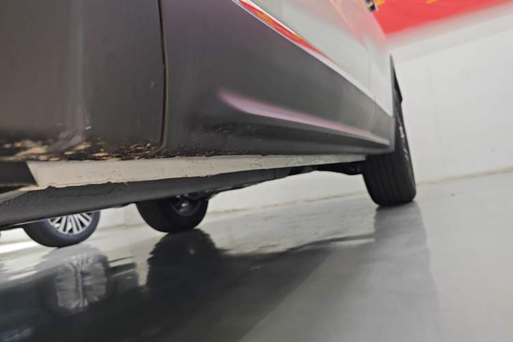 Used BAIC Beijing X7 2023 1.5TD DCT Premium+ Edition Left Side Sill