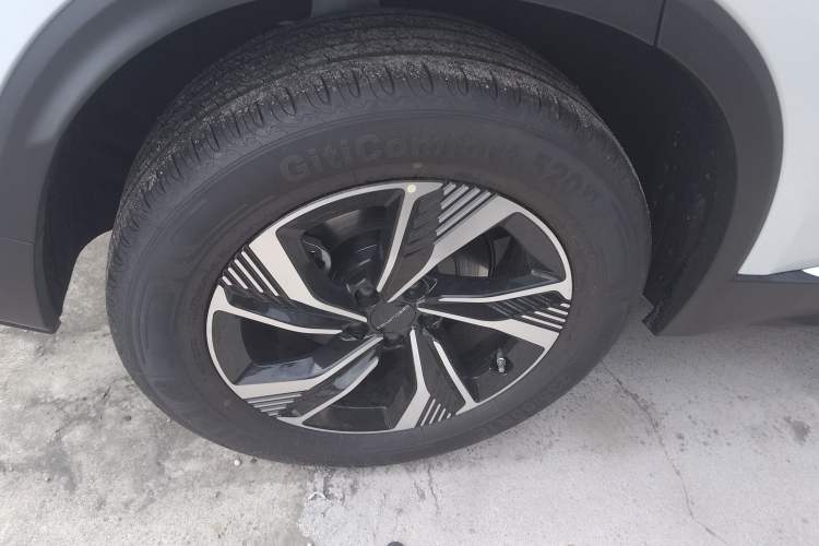 Used BAIC Beijing X7 2023 1.5TD DCT Premium+ Edition Right Rear Wheel Hub