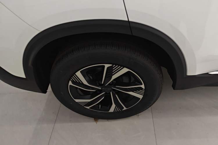 Used BAIC Beijing X7 2023 1.5TD DCT Premium+ Edition Right Rear Wheel Hub