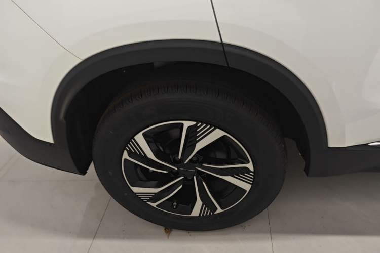 Used BAIC Beijing X7 2023 1.5TD DCT Premium+ Edition Right Rear Wheel Hub