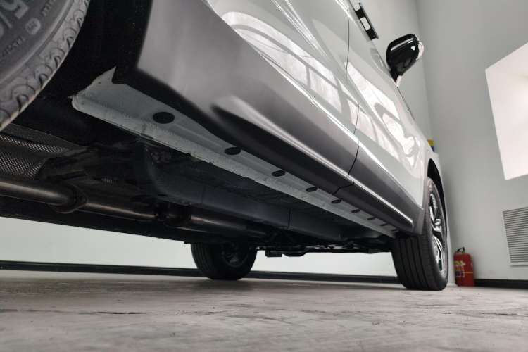 Used BAIC Beijing X7 2023 1.5TD DCT Premium+ Edition Right Side Sill