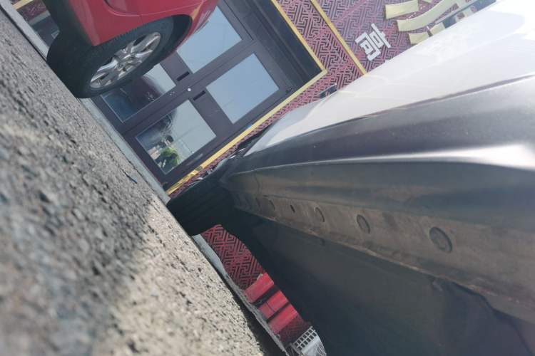 Used BAIC Beijing X7 2023 1.5TD DCT Prestige+ Edition Right Side Sill