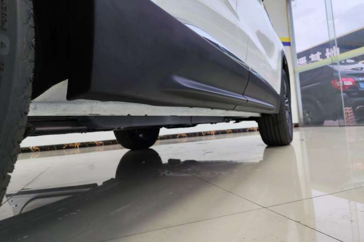 Used BAIC Beijing X7 2023 1.5TD DCT Premium+ Edition Right Side Sill