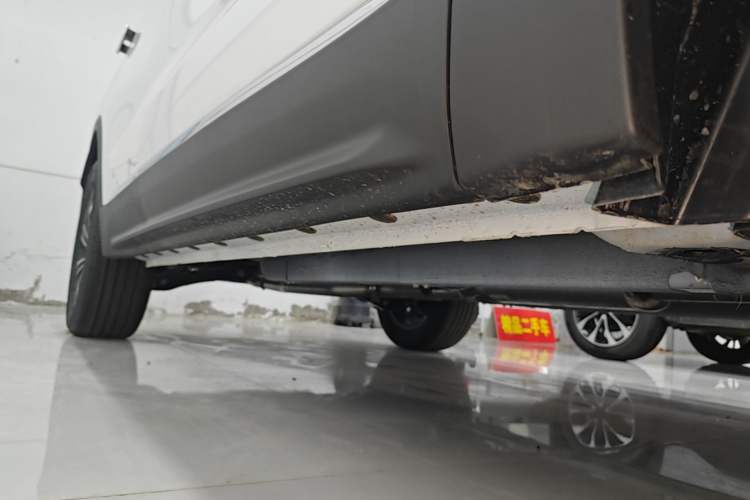 Used BAIC Beijing X7 2023 1.5TD DCT Premium+ Edition Right Side Sill