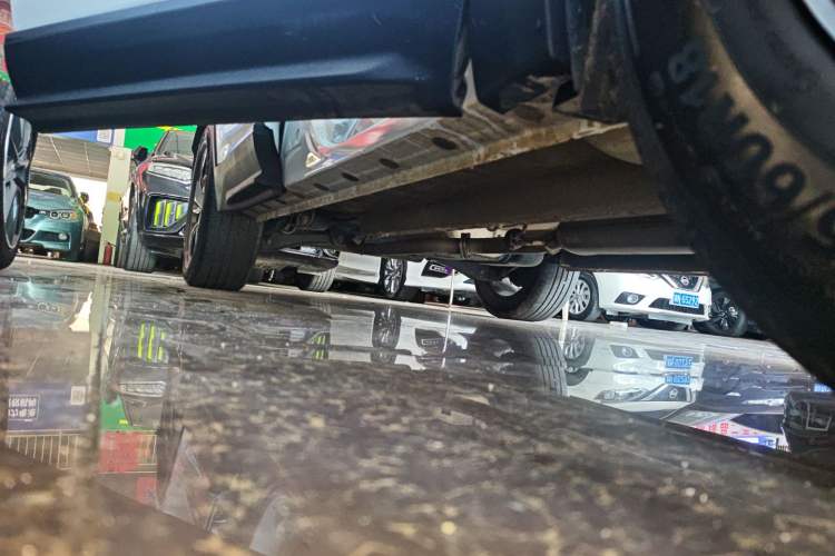 Used BAIC Beijing X7 2023 1.5TD DCT Premium+ Edition Right Side Sill