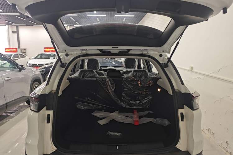 Used BAIC Beijing X7 2023 1.5TD DCT Premium+ Edition Trunk
