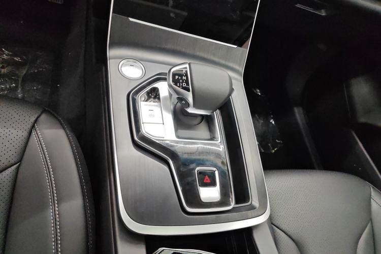 Used BAIC Beijing X7 2025 Model 1.5TD DCT Enjoyment Edition Gear Lever