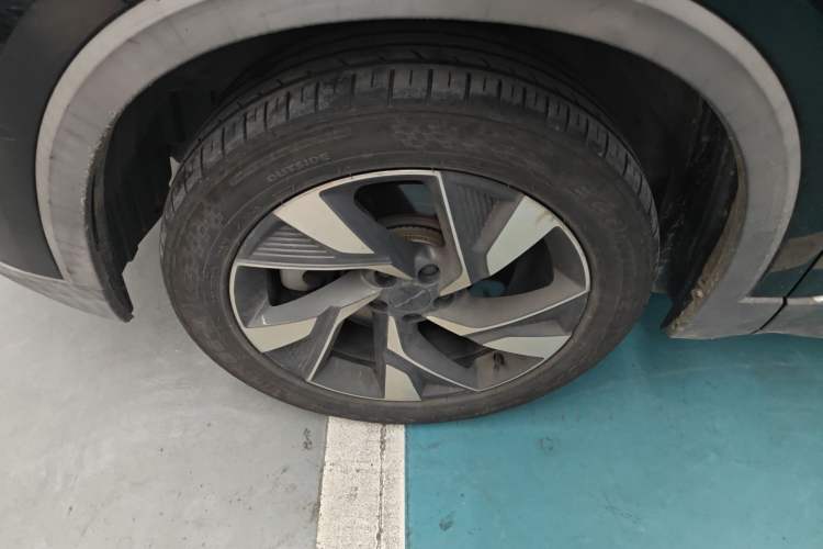 Used BAIC Beijing X7 PHEV 2020 PHEV Zhi Ling Edition Left Front Wheel Hub