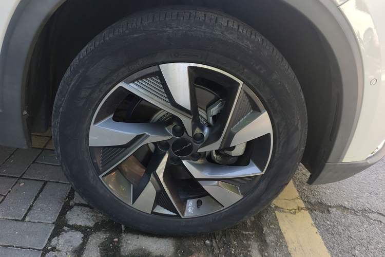 Used BAIC Beijing X7 PHEV 2020 PHEV Zhi Ling Edition Right Front Wheel Hub