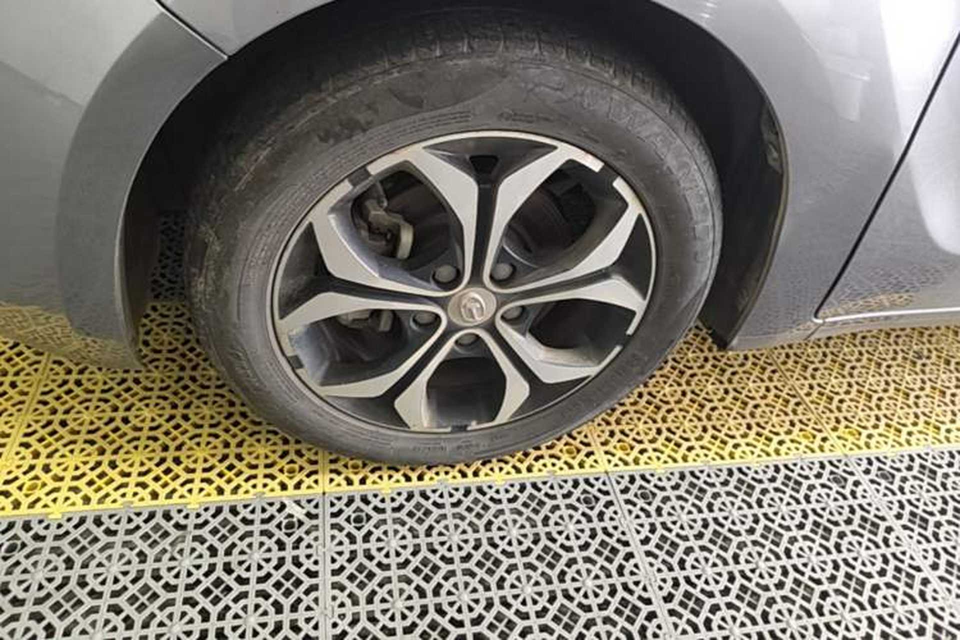 Used BAIC Changhe A6 2018 1.5L CVT Luxury Edition Left Front Wheel Hub
