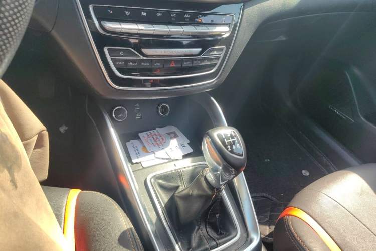 Used BAIC Changhe A6 2018 1.5L Manual Elite Edition Gear Lever