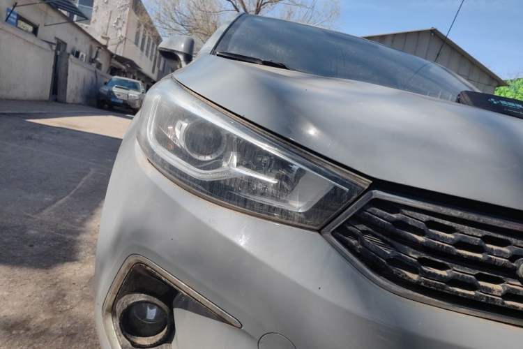 Used BAIC Changhe A6 2018 1.5L Manual Elite Edition Right Front Headlight