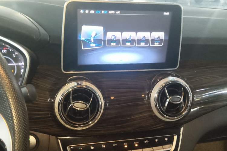 Used BAIC Changhe A6 2018 1.5L Manual Luxury Edition Audio And AC Panel