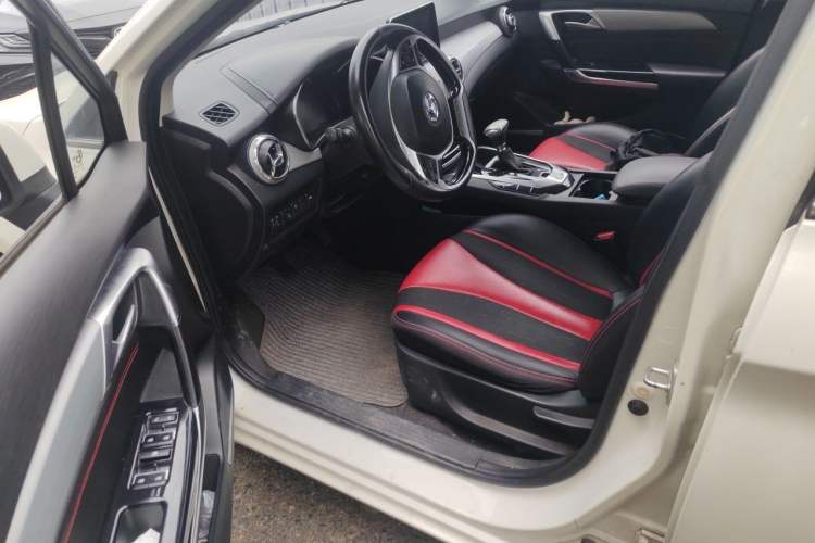 Used BAIC Changhe A6 2018 1.5L CVT Elite Edition Driver Seat