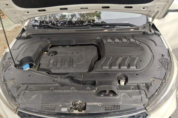 Used BAIC Changhe A6 2018 1.5L CVT Luxury Edition Engine Bay