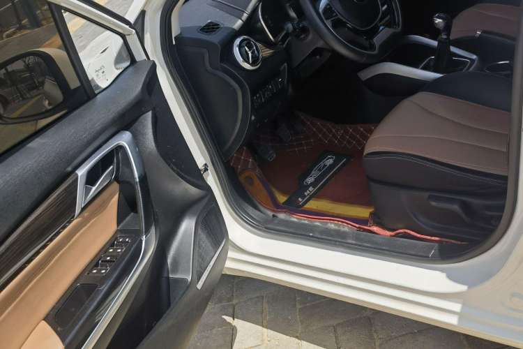 Used BAIC Changhe A6 2018 1.5L Manual Luxury Edition Exterior 5