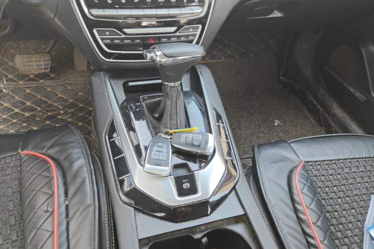Used BAIC Changhe A6 2018 1.5L CVT Luxury Edition Gear Lever