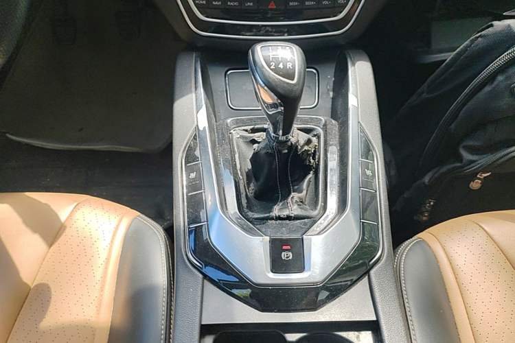 Used BAIC Changhe A6 2018 1.5L Manual Prestige Edition Gear Lever