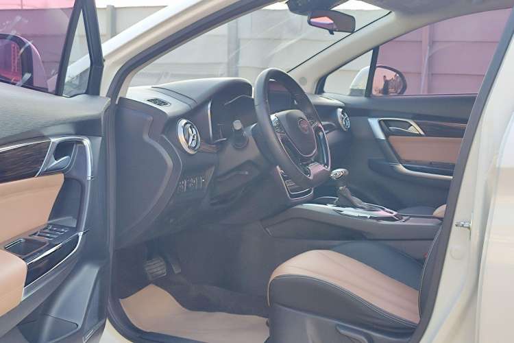 Used BAIC Changhe A6 2018 1.5L CVT Luxury Edition Interior 1