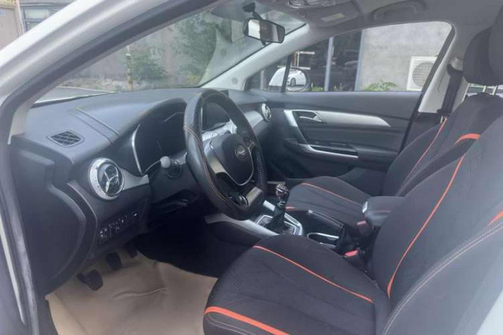 Used BAIC Changhe A6 2018 1.5L Manual Elite Edition Interior 2
