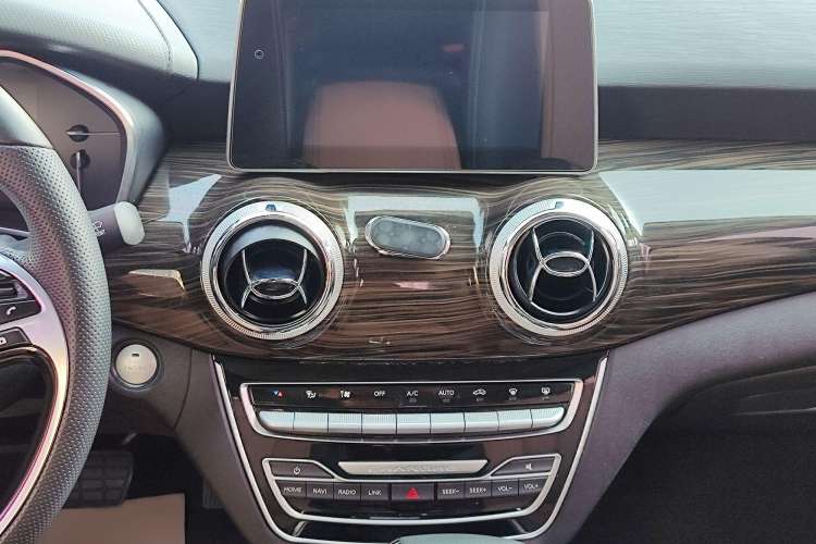 Used BAIC Changhe A6 2018 1.5L CVT Luxury Edition Interior 3