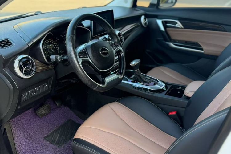 Used BAIC Changhe A6 2018 1.5L CVT Luxury Edition Interior 3