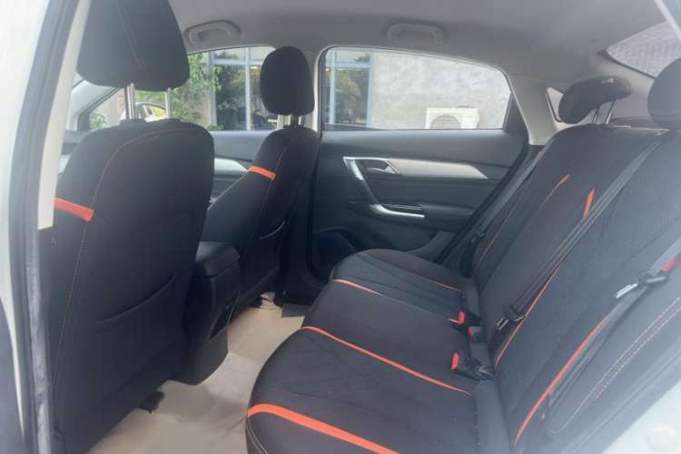 Used BAIC Changhe A6 2018 1.5L Manual Elite Edition Interior 3