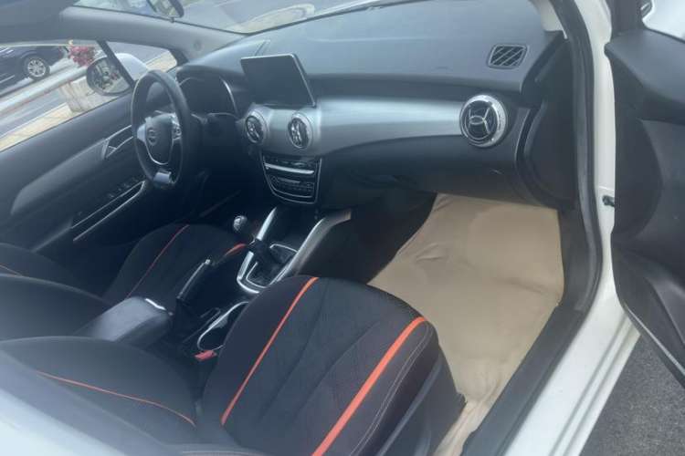 Used BAIC Changhe A6 2018 1.5L Manual Elite Edition Interior 4