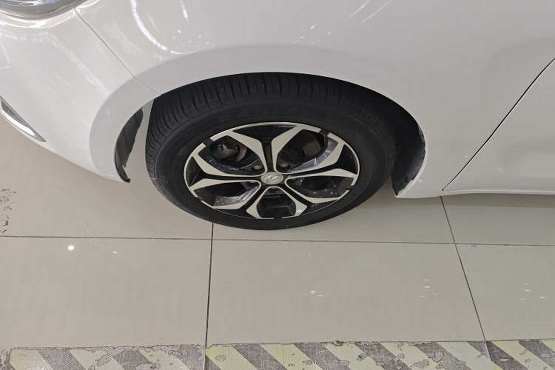 Used BAIC Changhe A6 2018 1.5L Manual Luxury Edition Left Front Wheel Hub