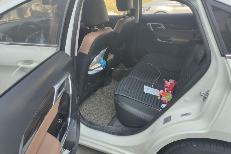 Used BAIC Changhe A6 2018 1.5L CVT Luxury Edition Left Rear Seat