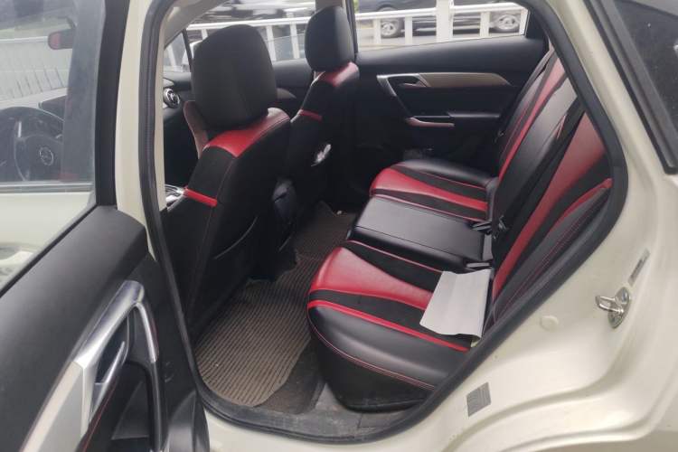 Used BAIC Changhe A6 2018 1.5L CVT Elite Edition Left Rear Seat
