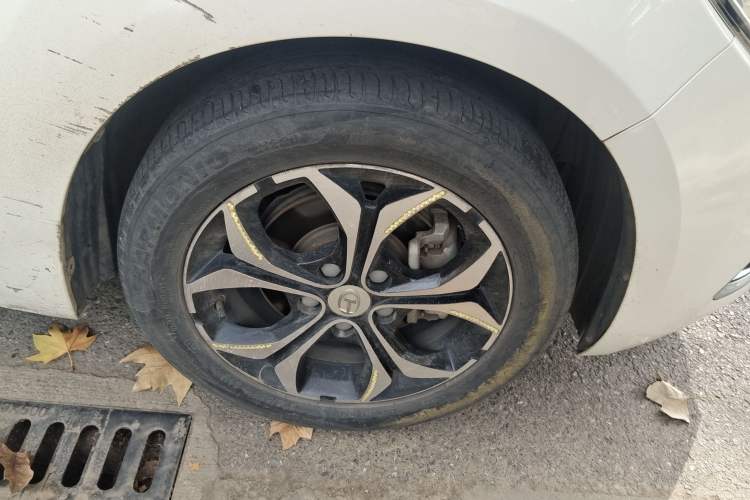Used BAIC Changhe A6 2018 1.5L CVT Luxury Edition Right Front Wheel Hub