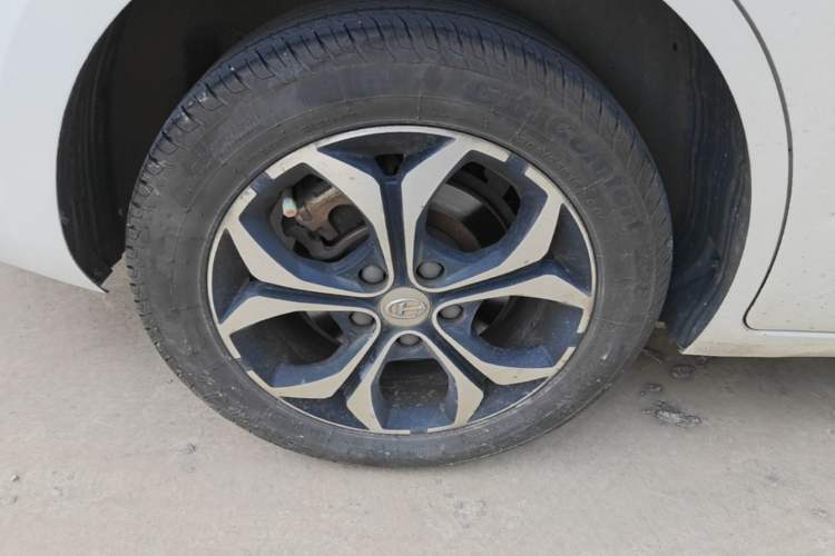 Used BAIC Changhe A6 2018 1.5L CVT Luxury Edition Right Rear Wheel Hub