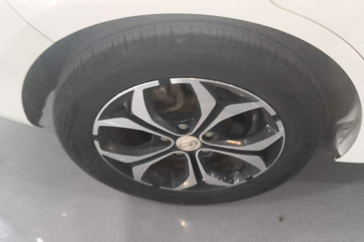 Used BAIC Changhe A6 2018 1.5L Manual Luxury Edition Right Rear Wheel Hub