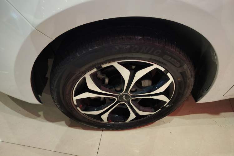 Used BAIC Changhe A6 2019 1.5L Manual Elite Edition Left Front Wheel Hub