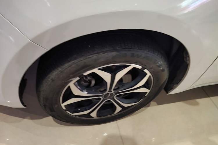 Used BAIC Changhe A6 2019 1.5L Manual Elite Edition Left Front Wheel Hub