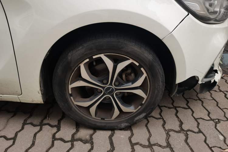 Used BAIC Changhe A6 2019 1.5L Manual Elite Edition Right Front Wheel Hub